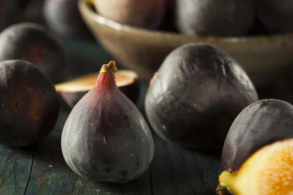 Raw Purple Organic Figs — Stock Photo, Image
