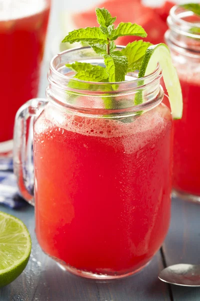 Refreshing Homemade Watermelon Agua Fresca — Stock Photo, Image