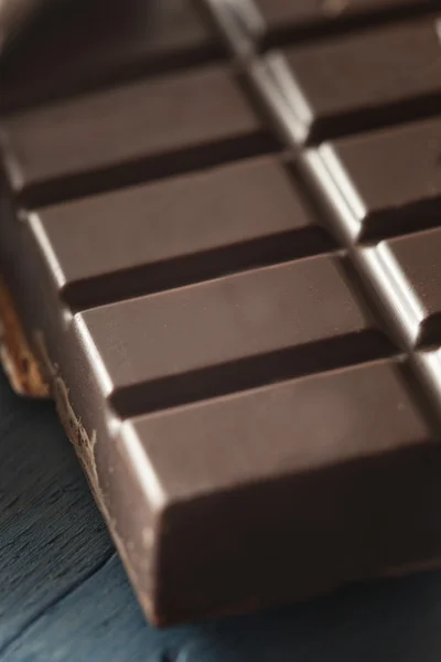 Barra de doces de chocolate escuro orgânico — Fotografia de Stock