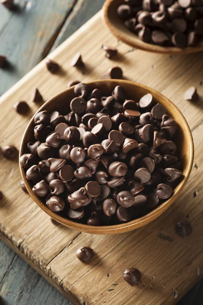 Chips de chocolate escuro orgânico — Fotografia de Stock