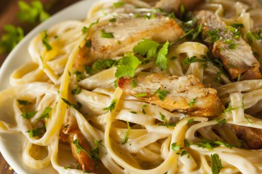 ev yapımı fettucini aflredo makarna