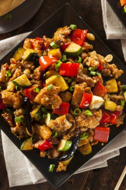 ev yapımı kung pao tavuğu