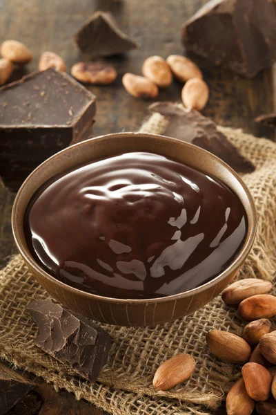 Zoete donkere chocolade saus — Stockfoto