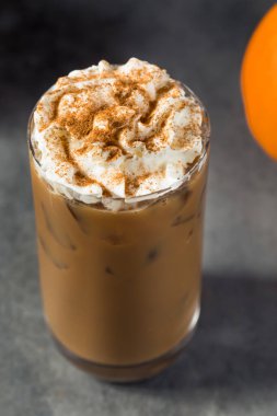 Soğuk Balkabağı Baharatlı Sütlü Kremalı Süt