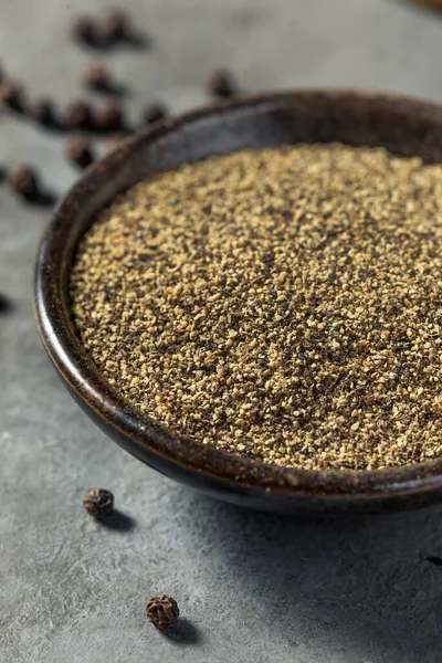 Kuru Organik Zemin Karabiber Kasesinde