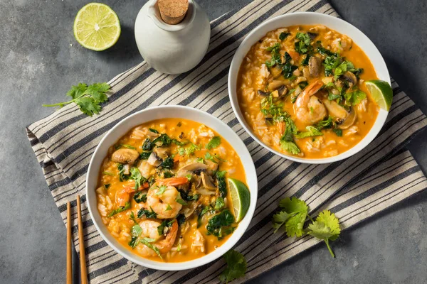 Homemade Spicy Coconut Shrimp Soup Lime Cilantro — Stock Photo, Image