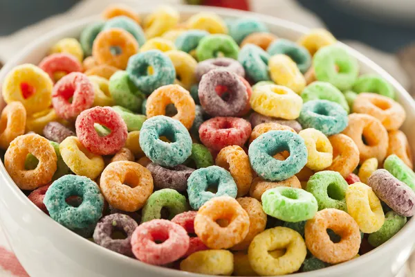 Coloful loops de cereais de frutas — Fotografia de Stock