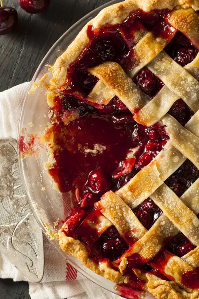 Délicieuse tarte aux cerises maison — Photo