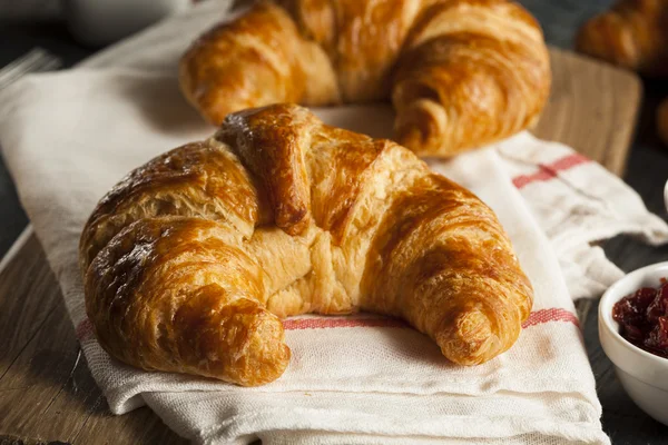 Homemade Flakey French Croissants — Stock Photo, Image