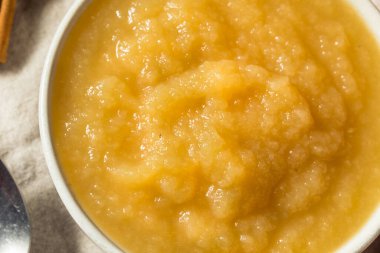 Sağlıklı Organik Çiğ Elma Sosu