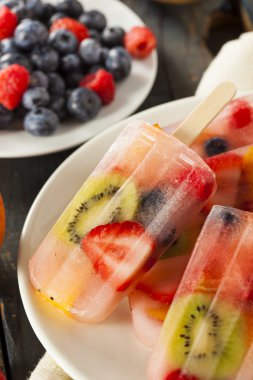 sağlıklı meyve popsicles