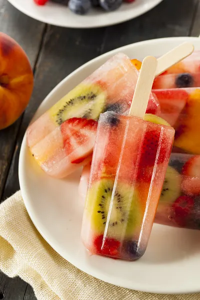 Healthy Whole Fruit Popsicles — Stock Photo, Image