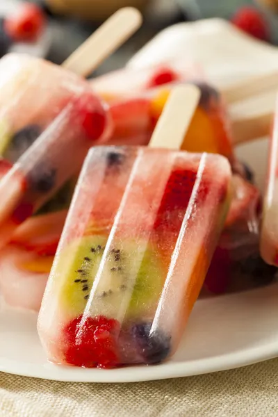 Popsicles de frutas integrais saudáveis — Fotografia de Stock