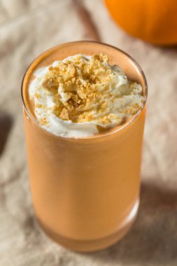 Ev Yapımı Donmuş Balkabaklı Turta Kremalı Milkshake