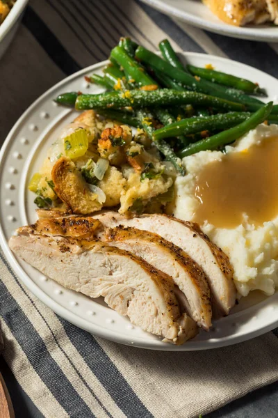 Domácí Den Díkůvzdání Turecký Jídelní Talíř Nádivkou Gravy Beans — Stock fotografie