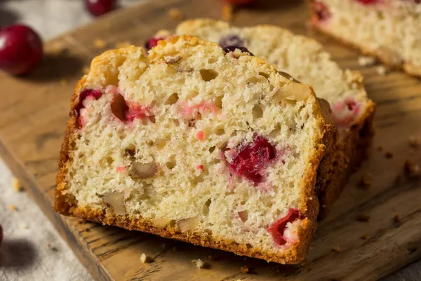 Homemade Thanksgiving Cranberry Bread Loaf Pan — Stock Photo, Image