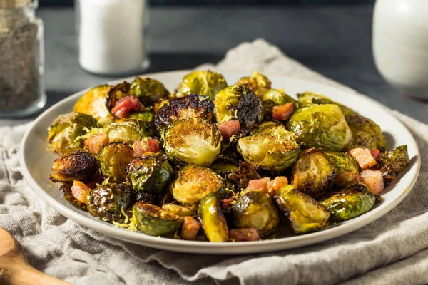 Brotes Bruselas Orgánicos Saludables Horno Con Pancetta —  Fotos de Stock