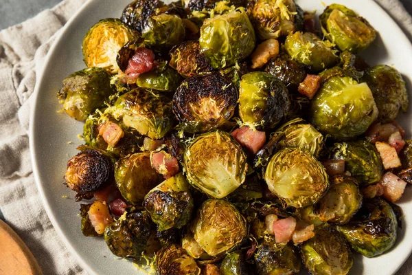 Brotes Bruselas Orgánicos Saludables Horno Con Pancetta —  Fotos de Stock