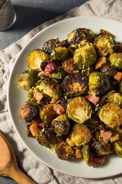 Brotos Bruxelas Assados Orgânicos Saudáveis Com Pancetta — Fotografia de Stock