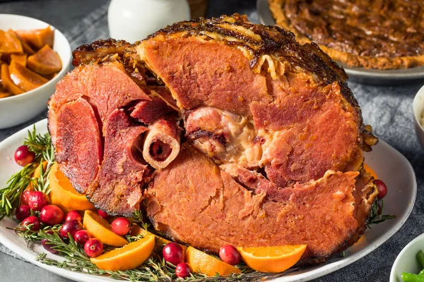 Homemade Christmas Ham Dinner Potatoes Cranberry Pecan Pie — Stock Photo, Image