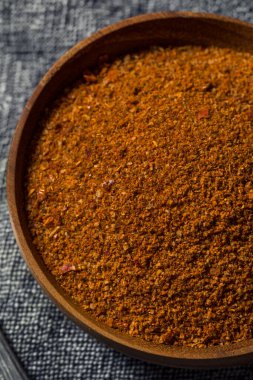 Bir kâsede organik Asya Baharatı