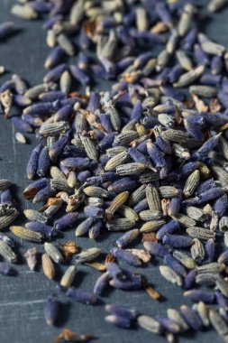 Çiğ Mor Organik Lavanta Kasedeki Baharat