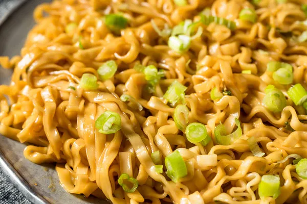 Fideos Caseros Cebolla Soja Asiática Con Sésamo —  Fotos de Stock