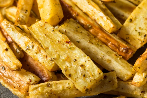 Yapımı Parnsip Fries Tuzlu Biber Kekik — Stok fotoğraf