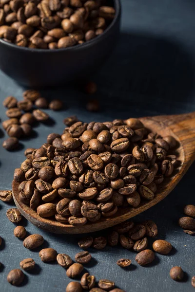 Rohe Geröstete Bio Kaffeebohnen Einer Schüssel — Stockfoto