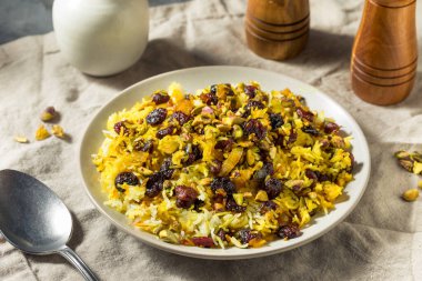 Ev yapımı Şükran Günü hindistan cevizli pilav.