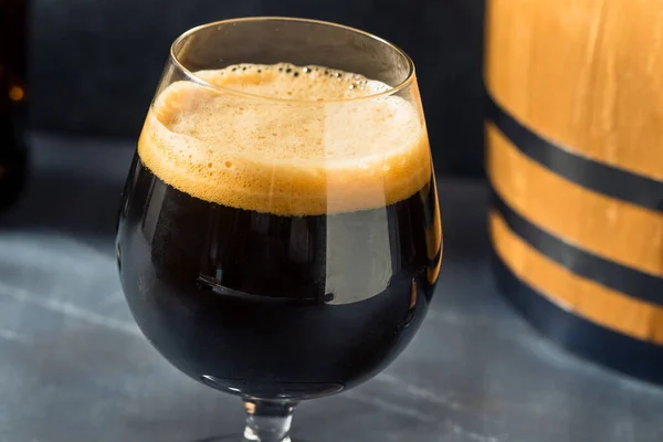Boozy Bourbon Bararel Verouderd Stout Bier Een Glas — Stockfoto