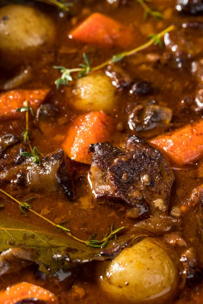 Herzhaftes Hausgemachtes Gourmet Rindfleisch Eintopf Mit Karotten Und Kartoffeln — Stockfoto