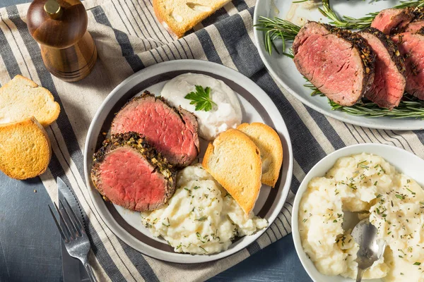 Homemade Grassfed Roast Beef Tenderloin Horseradish Potato — Stock Photo, Image