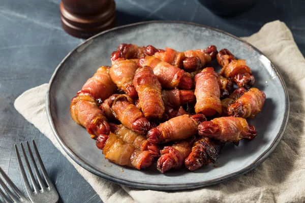 Homemade Bacon Pigs Blanket Served Appetizer — 스톡 사진