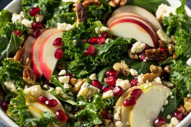 Kale 'li ev yapımı sonbahar nar elma salatası.