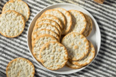 Sağlıklı Yuvarlak Masa Suyu Krakerleri Tuzlu