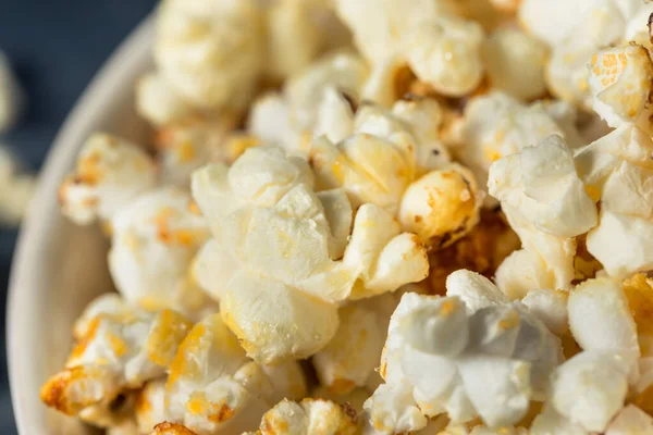 Homeamde Sugary Ketel Maïs Popcorn Met Zout Boter — Stockfoto