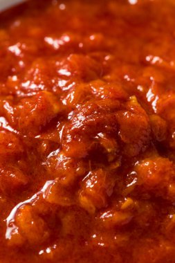 Ev yapımı Red Harissa Yapıştırıcısı