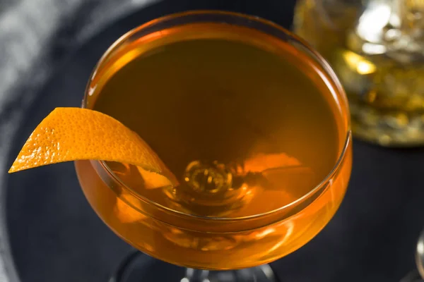 Cold Refreshing Boozy Irish Blonde Whiskey Cocktail Orange Sherry — Stock Photo, Image