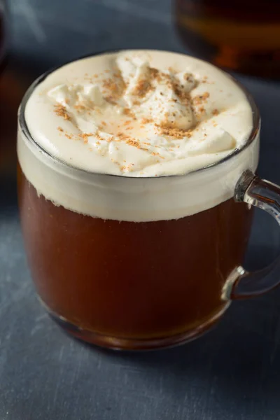 Boozy Warm Irish Coffee Med Whisky Och Vispgrädde — Stockfoto