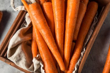 Çiğ Turuncu Organik Havuç