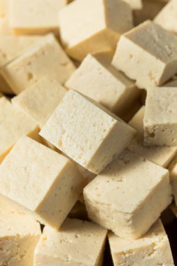 Çiğ beyaz organik ekstra soya fasulyesinden yapılmış tofu firması.