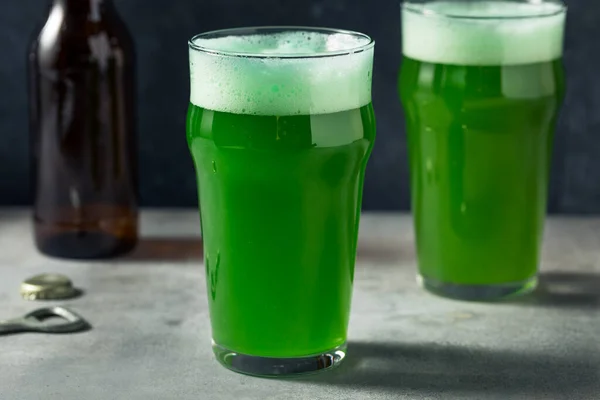 Cerveza Verde Refrescante Fría Vaso Para Día San Patricio — Foto de Stock