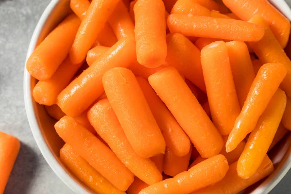 Raw Orange Organic Baby Carrots Bowl — Stock Photo, Image