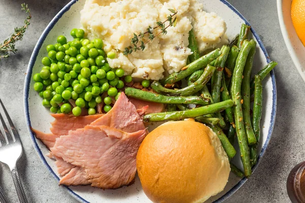 Homemade Easter Ham Dinner Pototoes Beans Peas — Stock Photo, Image