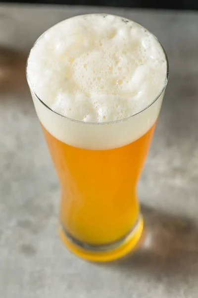 Koud Verfrissend Ambachtelijk Bier Ipa Een Groot Glas — Stockfoto