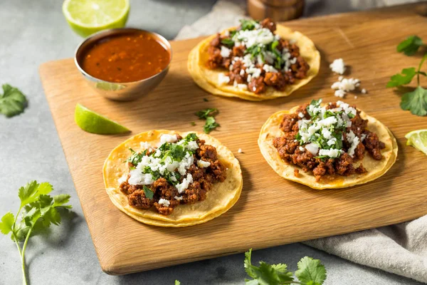 Tacos Chorizo Mexicano Caseros Con Cebolla Cilantro —  Fotos de Stock