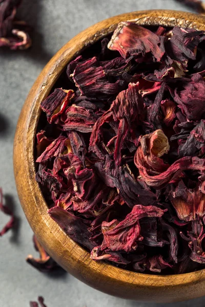 Surowy Czerwony Organiczny Suszony Hibiskus Kwiat Herbata Misce — Zdjęcie stockowe