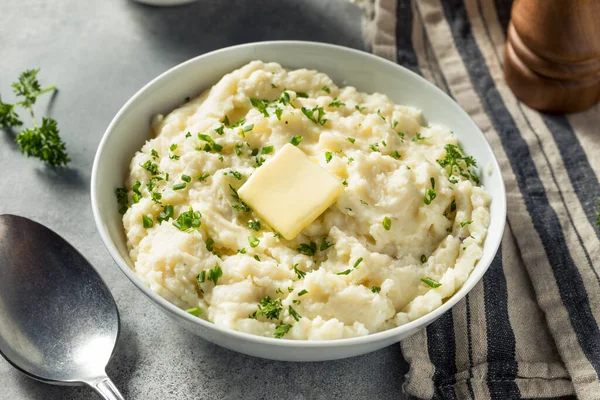 Hemlagad Krämig Potatismos Med Smör Och Persilja — Stockfoto