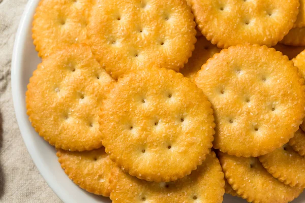 Biscoitos Redondos Crocantes Salgados Prontos Para Comer — Fotografia de Stock